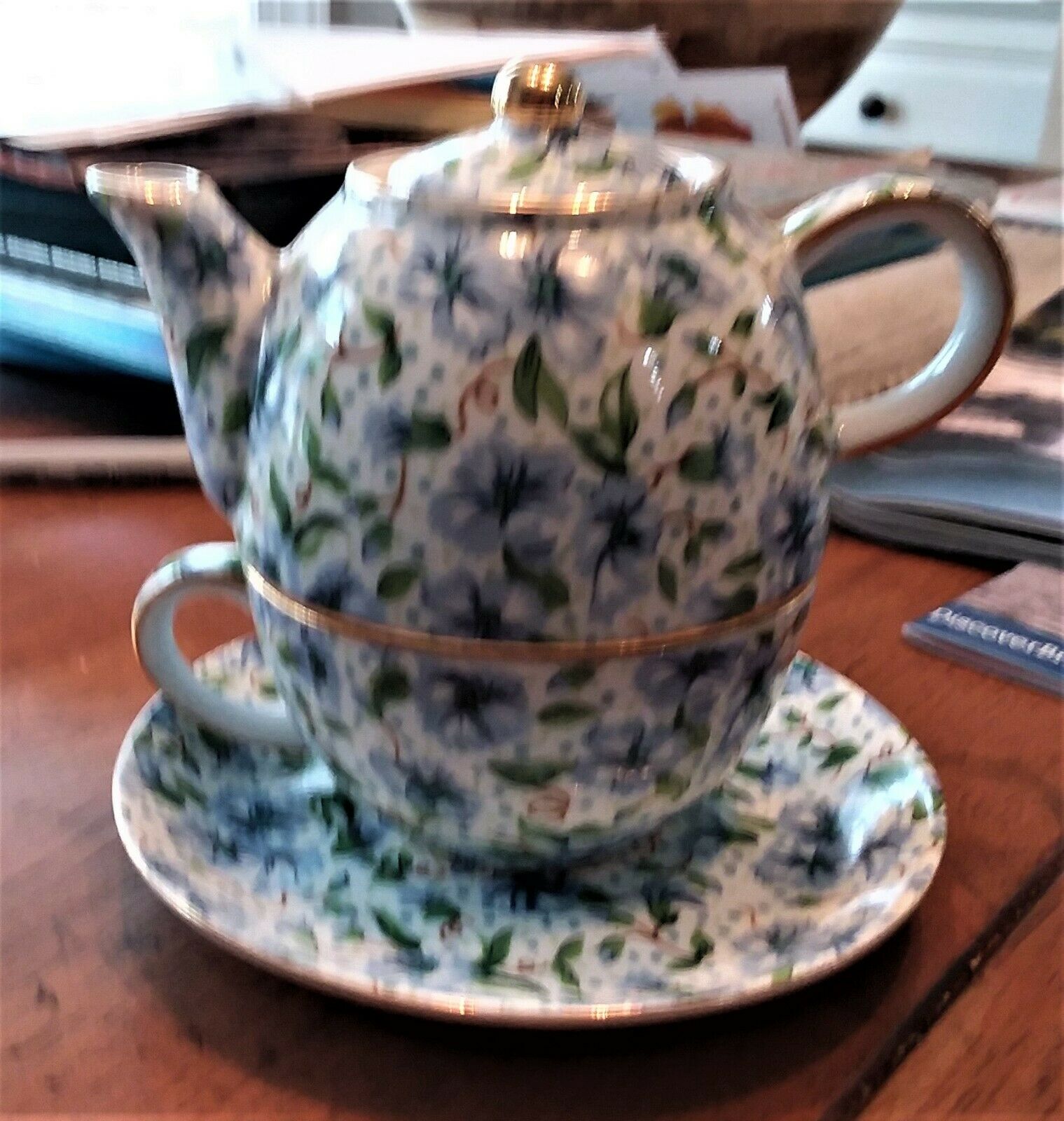 Beautiful Ainsley Chintz Individual Tea Pot With Cup And Saucer