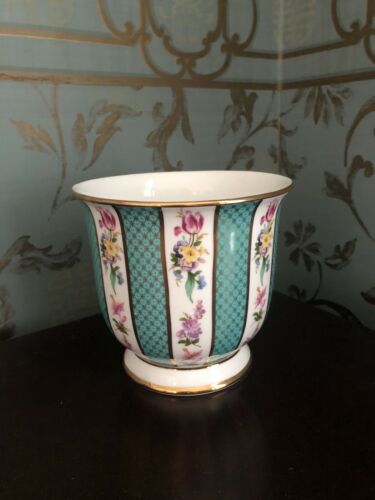 Past Times Oxford England Finest Porcelain Vase Gold Floral