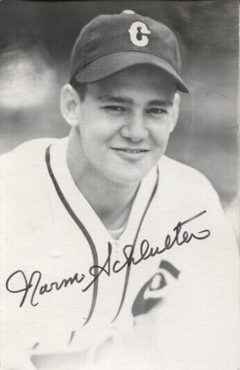 Norm Schlueter Autographed Chicago White Sox Vintage Rowe Postcard Size Photo